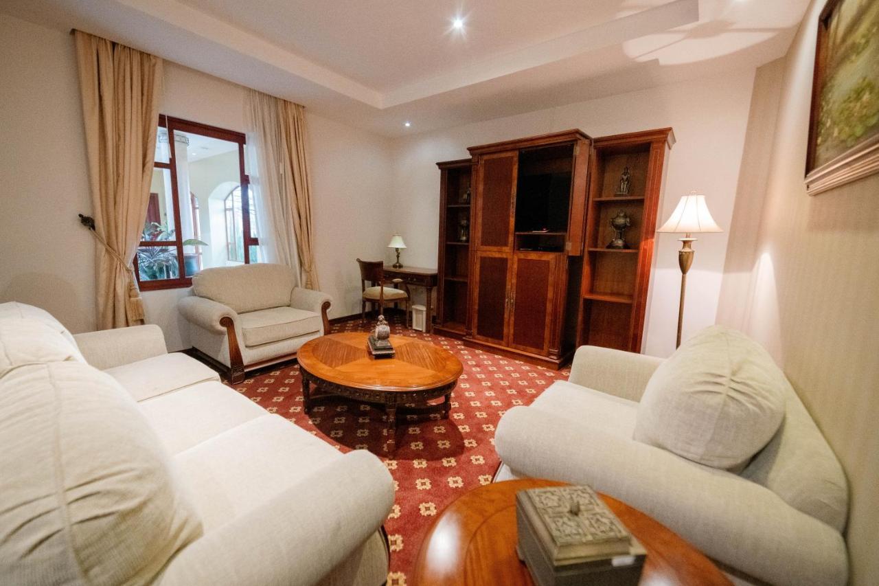 Grand Victoria Boutique Hotel Loja Buitenkant foto