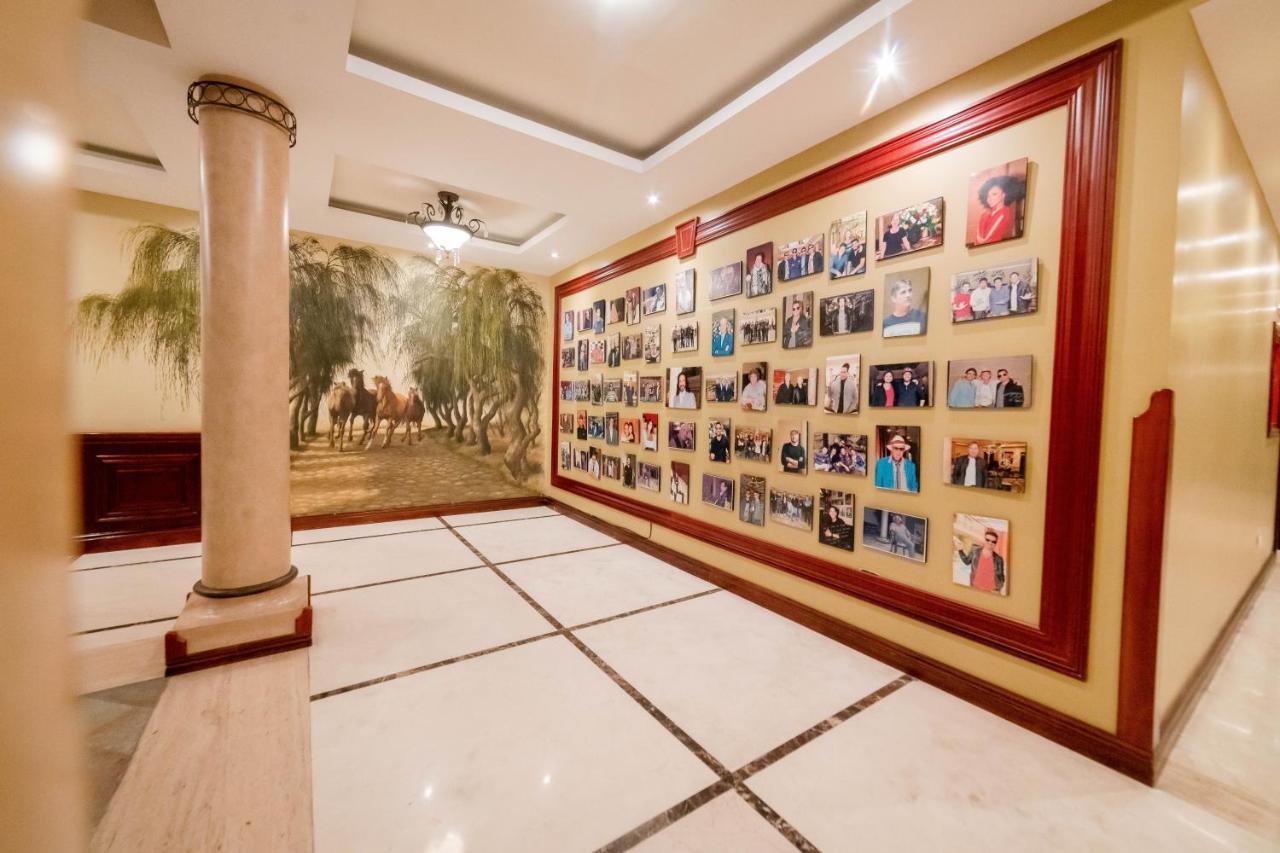 Grand Victoria Boutique Hotel Loja Buitenkant foto