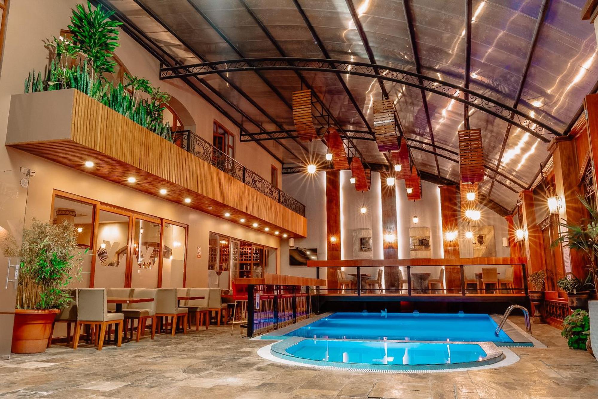 Grand Victoria Boutique Hotel Loja Buitenkant foto