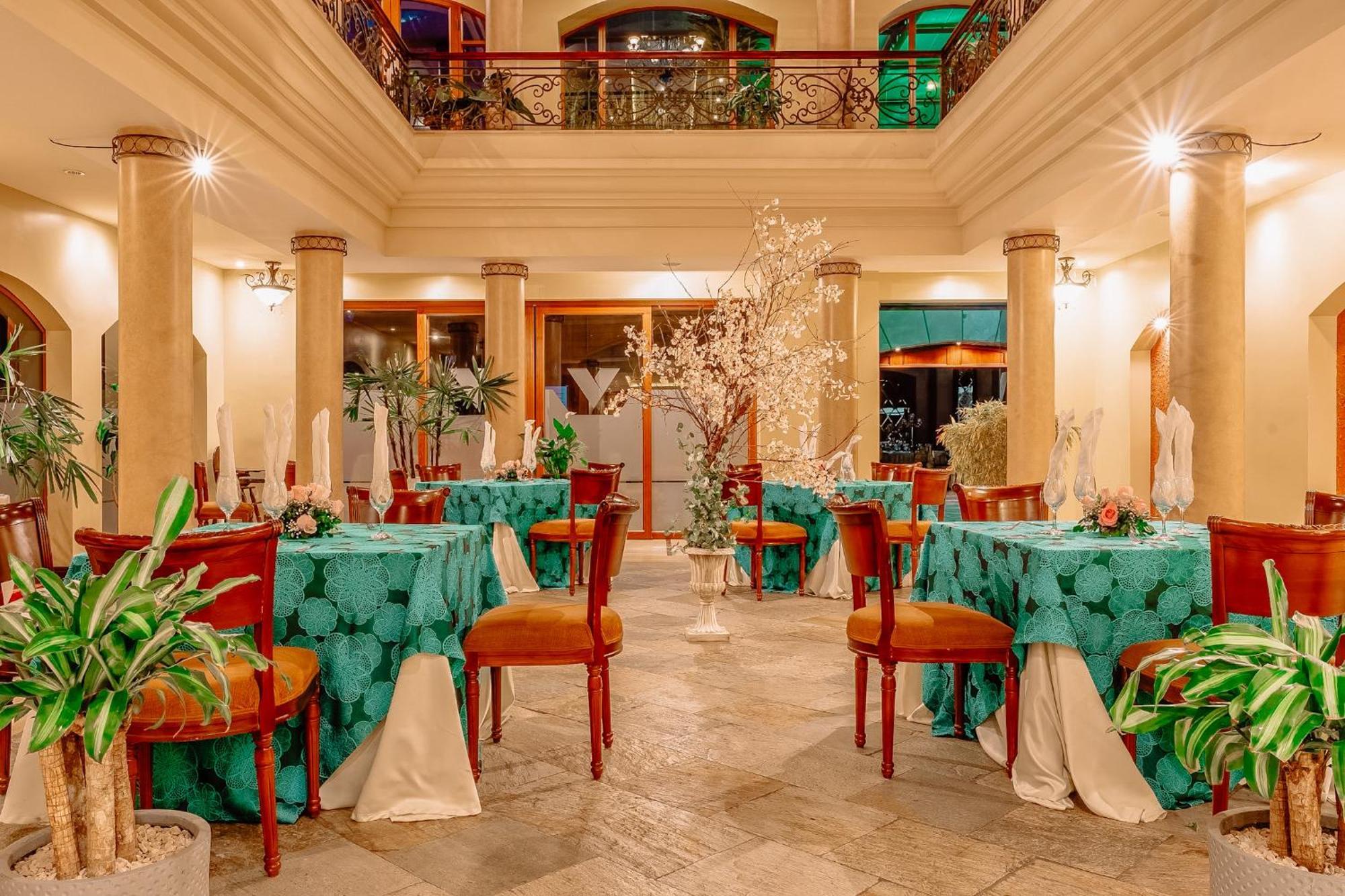 Grand Victoria Boutique Hotel Loja Buitenkant foto