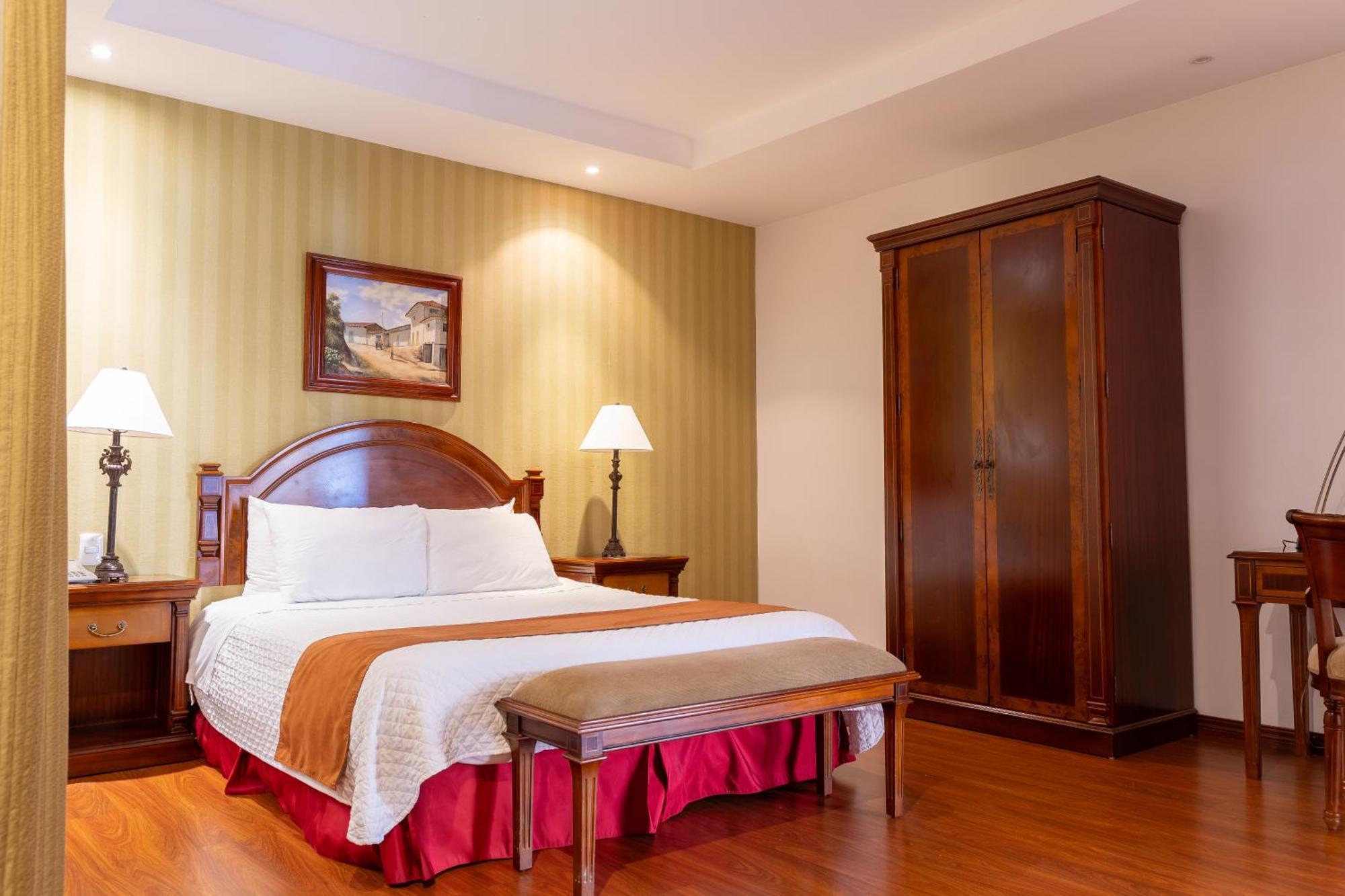 Grand Victoria Boutique Hotel Loja Buitenkant foto